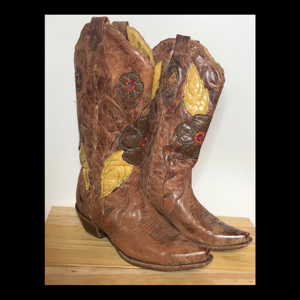 Corral Boots Daisy Flower